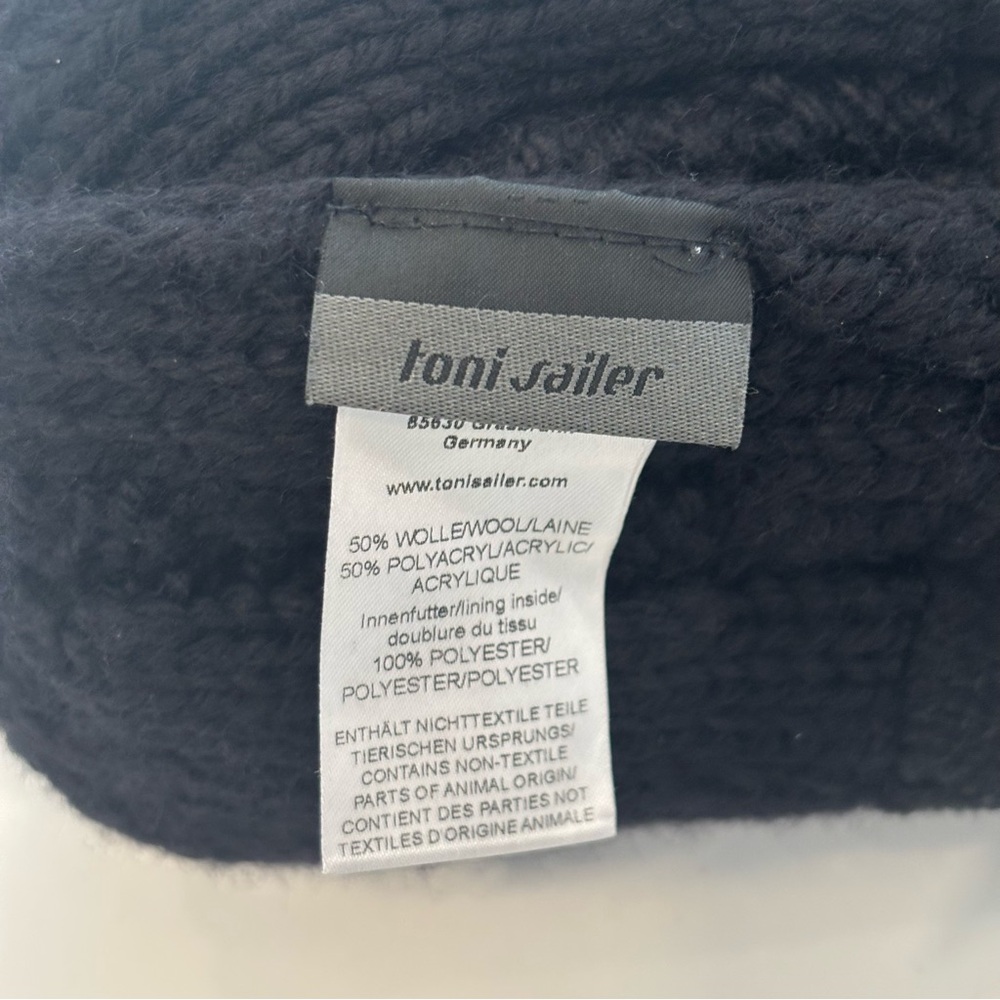 Toni Sailer Beanie with fur pom - Picture 3 of 4